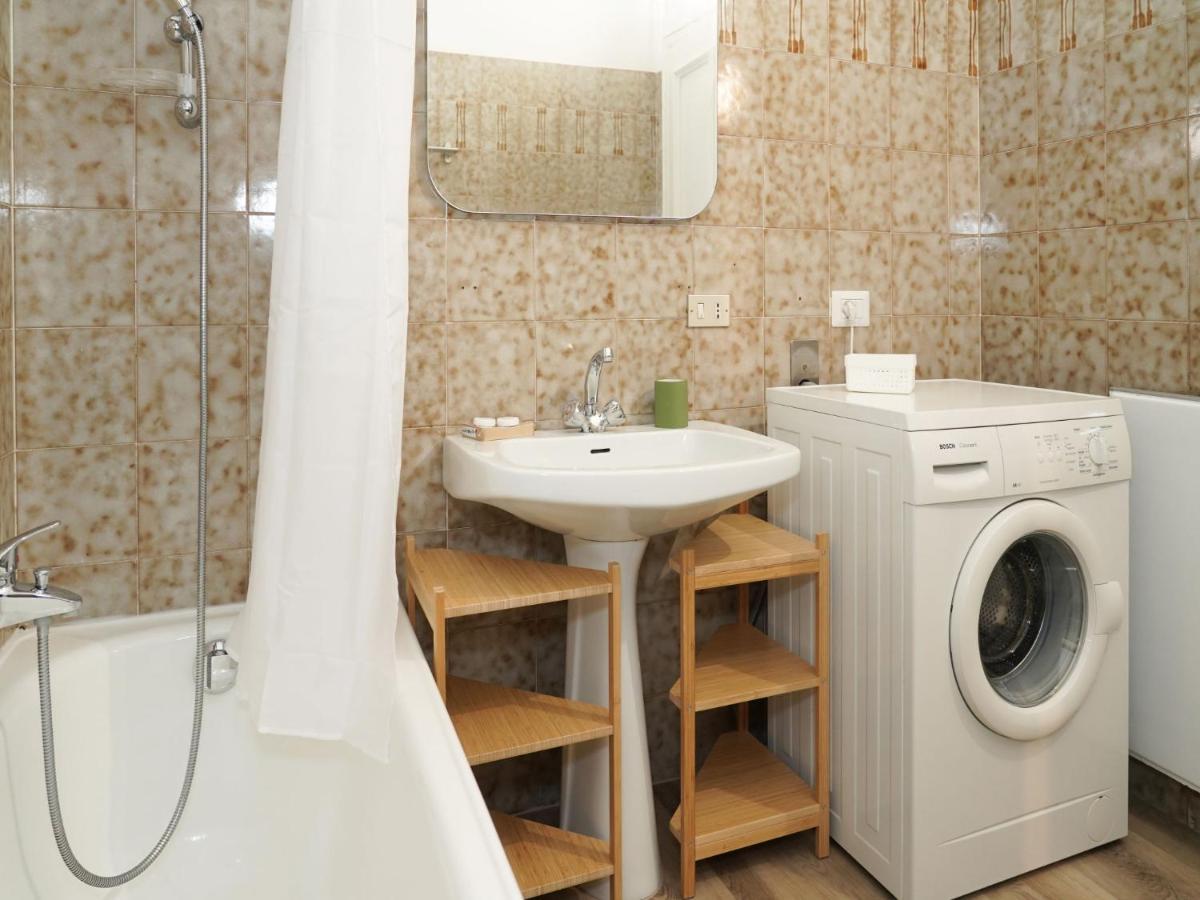 Studio Hermitage-4 By Interhome Porto Valtravaglia Ngoại thất bức ảnh